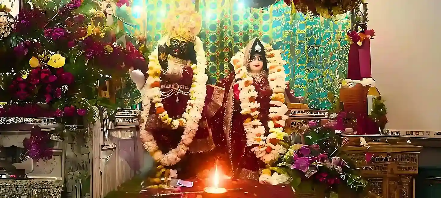 Radha Krishna Poshak Seva