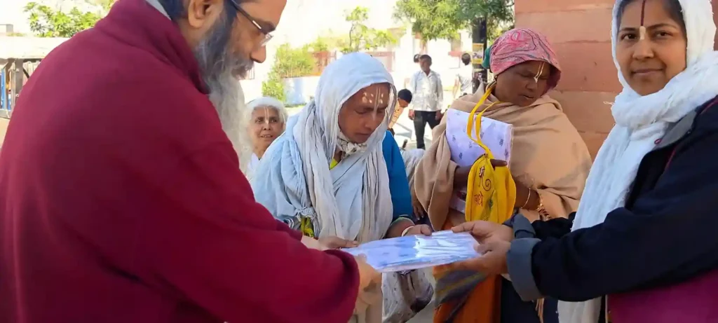 White Saris for Old Mothers