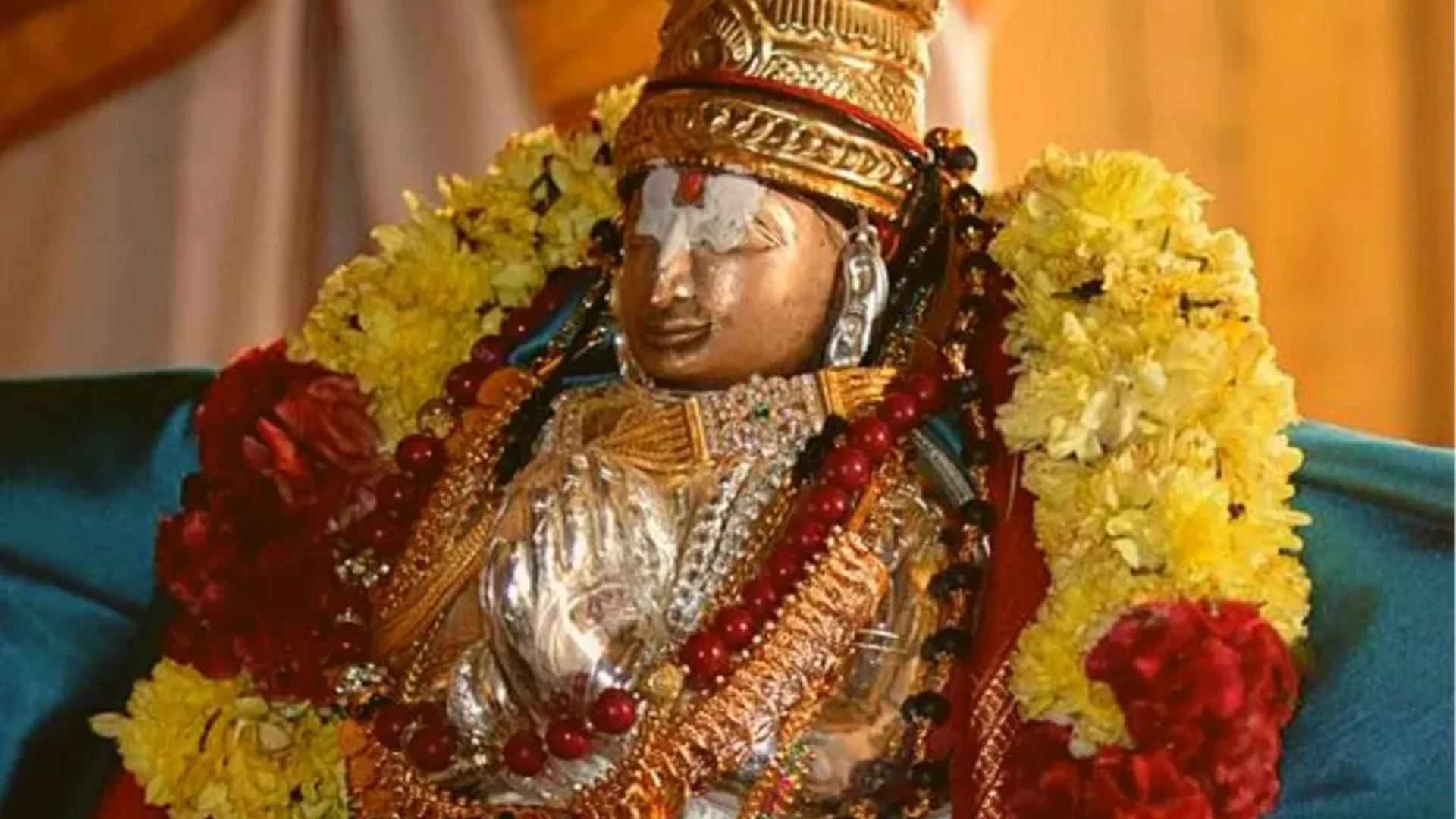 THONDARADIPPODI ALVAR: HIS GREAT MYSTICAL LIFE